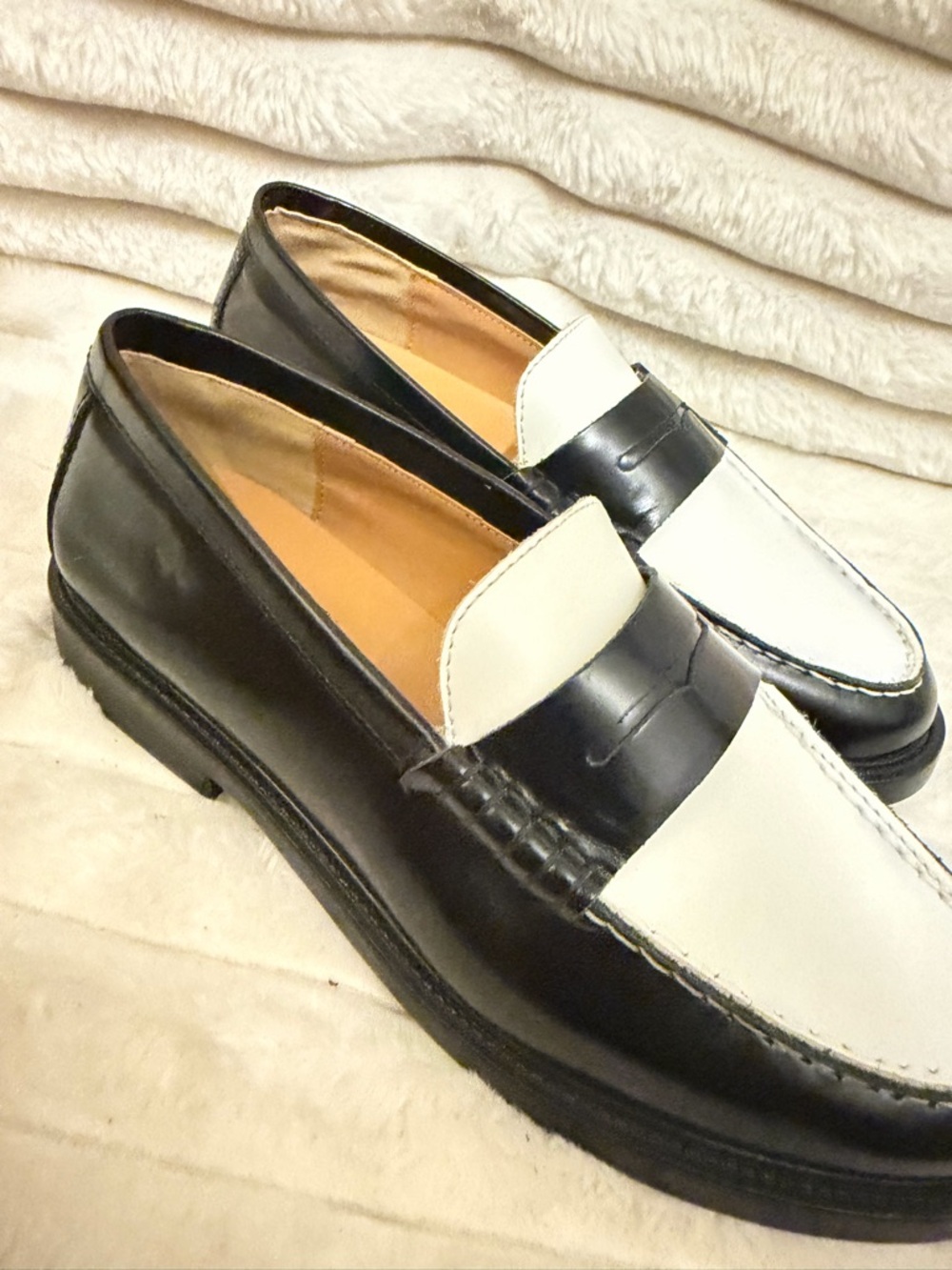 Steve Madden Black and White Leather Penny Loafers - Picture 6 of 6
